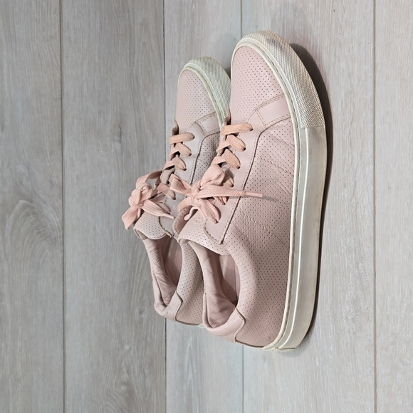 GREATS Brooklyn Women Leather Sneakers shoes sz 8.5 - Picture 2 of 15